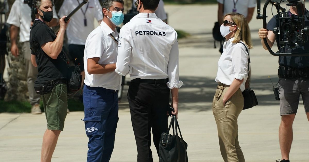 Toto Wolff speaking with Michael Masi. Bahrain, March 2021.