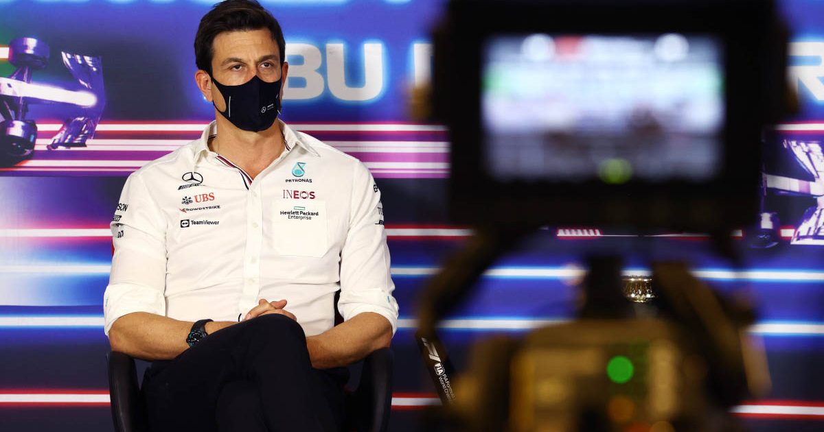 Toto Wolff answers questions in a press conference. Abu Dhabi December 2021.
