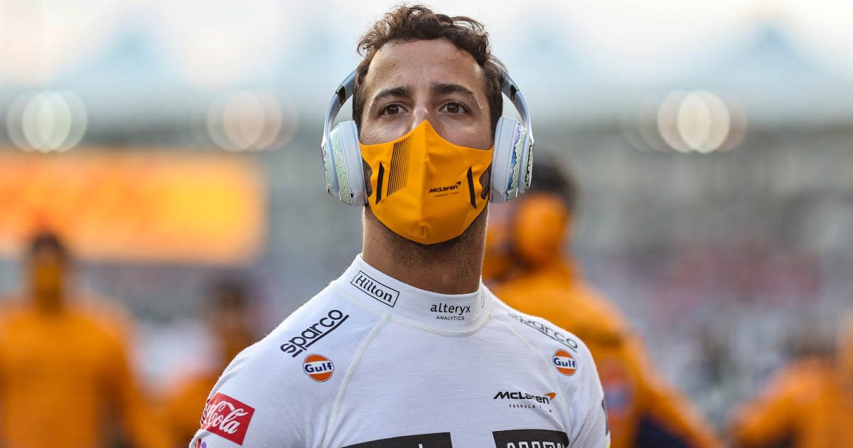 Daniel Ricciardo listens to music. Abu Dhabi December 2021.