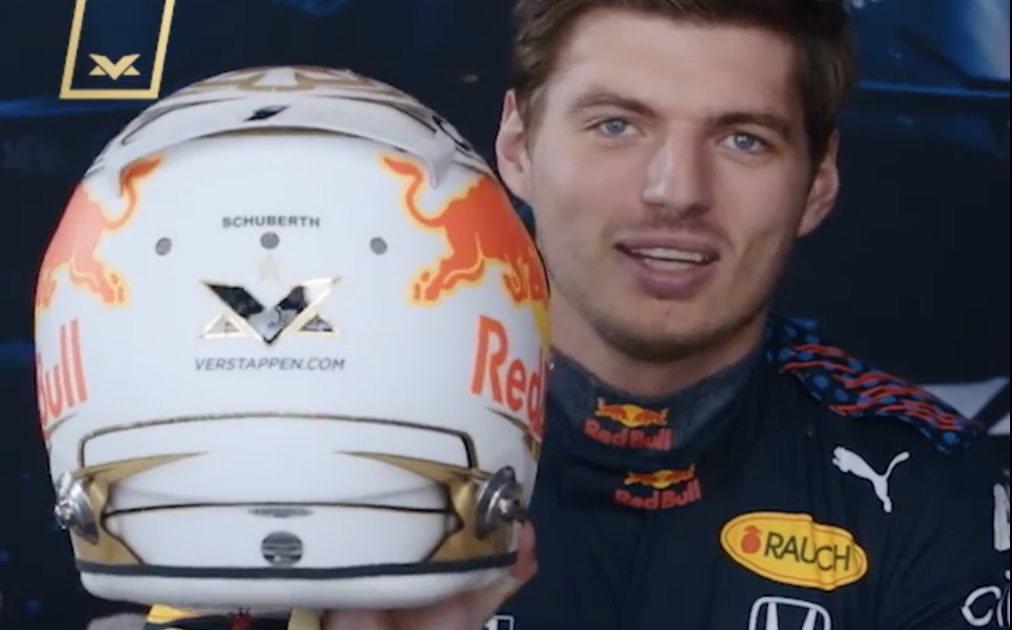 Max Verstappen reveals new lid for 2022 season. January 2022