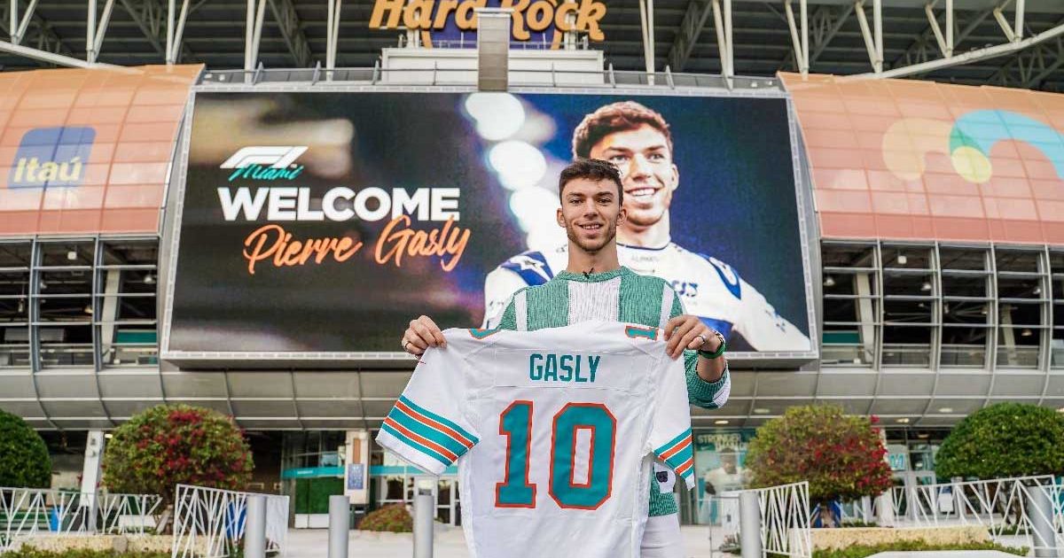 pierre-gasly-miami-dolphins-shirt-planet