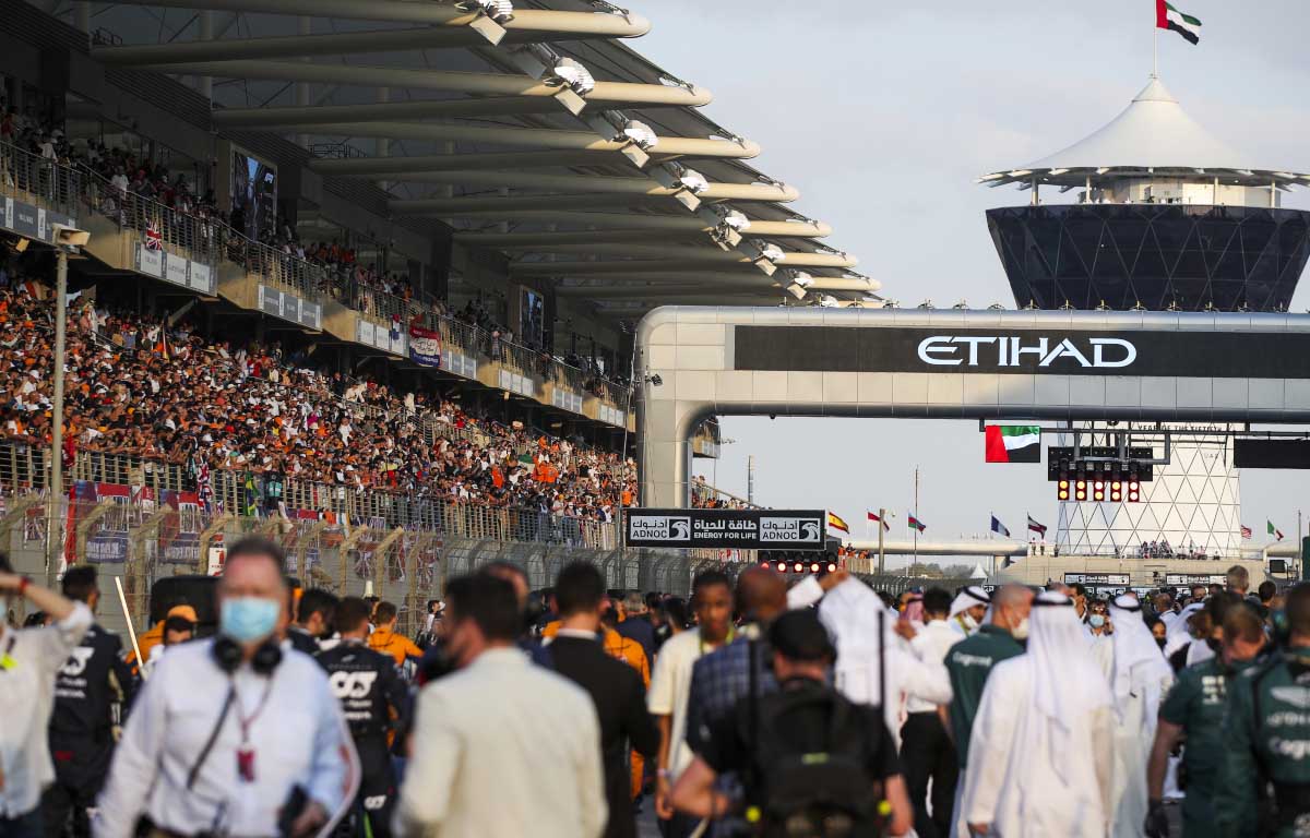 A full Formula 1 grid before the race. Abu Dhabi December 2021.