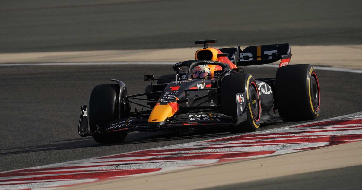 Max Verstappen周五参加FP2比赛。巴林2022年3月。