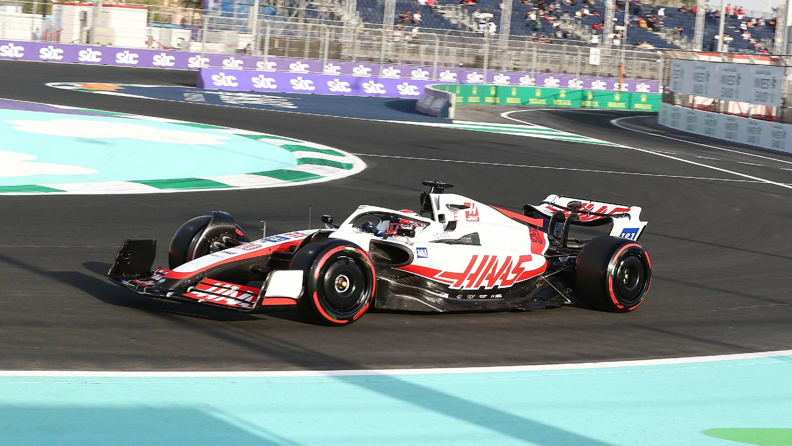 Kevin Magnussen, Haas, on-track in Saudi Arabia. March 2022.