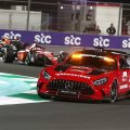 Charles Leclerc和Max Verstappen背后的安全车。沙特阿拉伯3月2022年3月