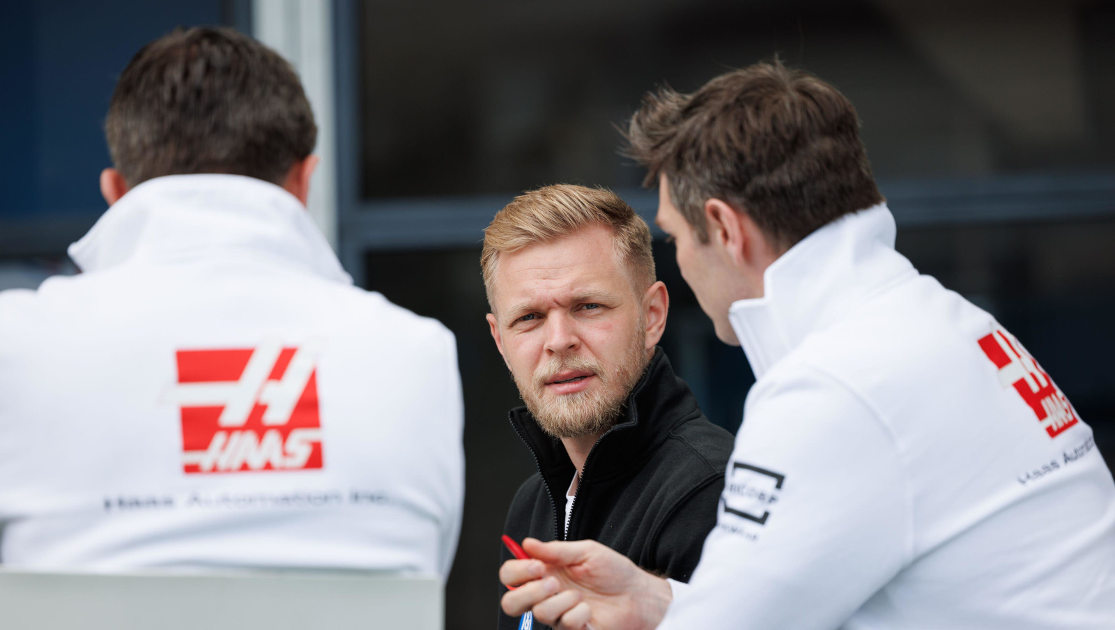Kevin Magnussen speaking with Haas personnel. Australia April 2022