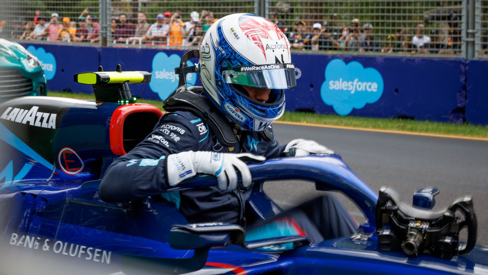Nicholas Latifi climbs out of his crashed Williams. Australia April 2022
