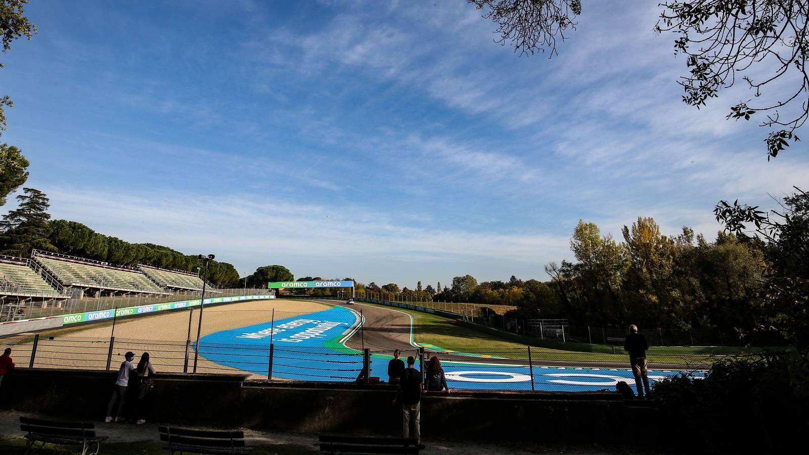 f1回归时伊莫拉赛道的景象。意大利，2020年10月。