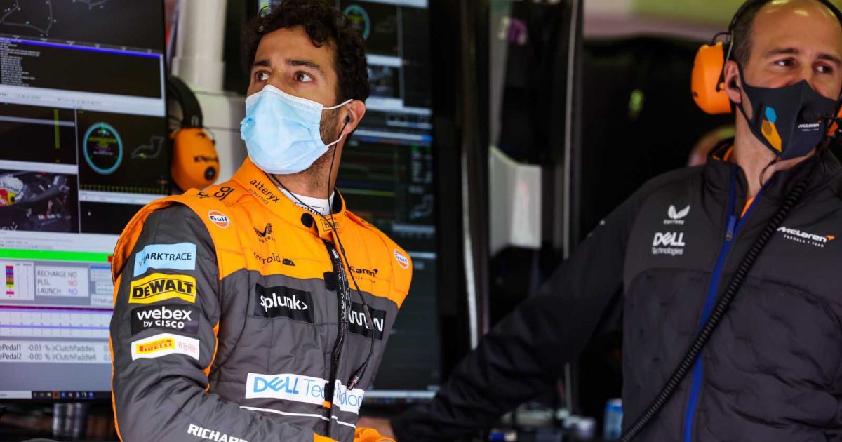 Daniel Ricciardo wears a mask. Imola April 2022.