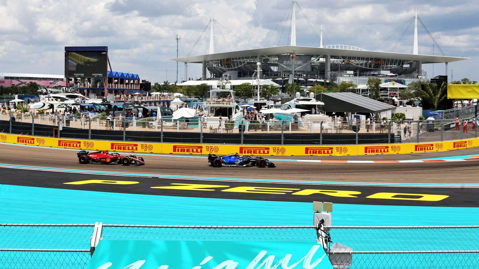 Nicholas Latifi and Carlos Sainz going round a corner at the Miami Grand Prix. Miami, May 2022.