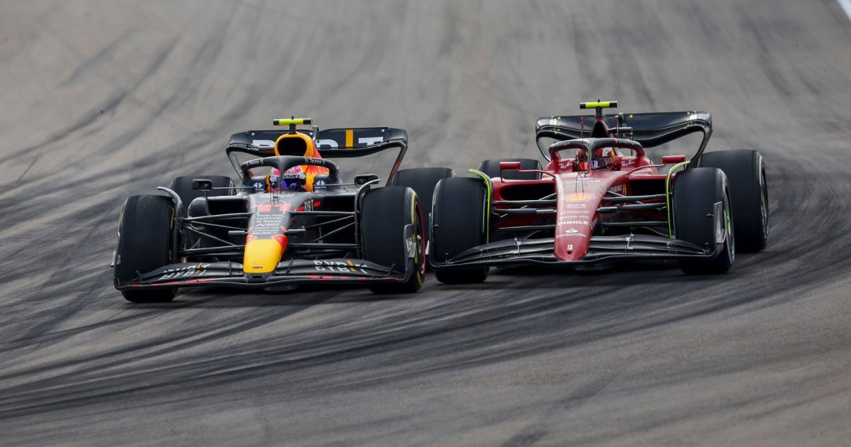 Sergio Perez, Red Bull, battles Carlos Sainz, Ferrari. United States, May 2022.