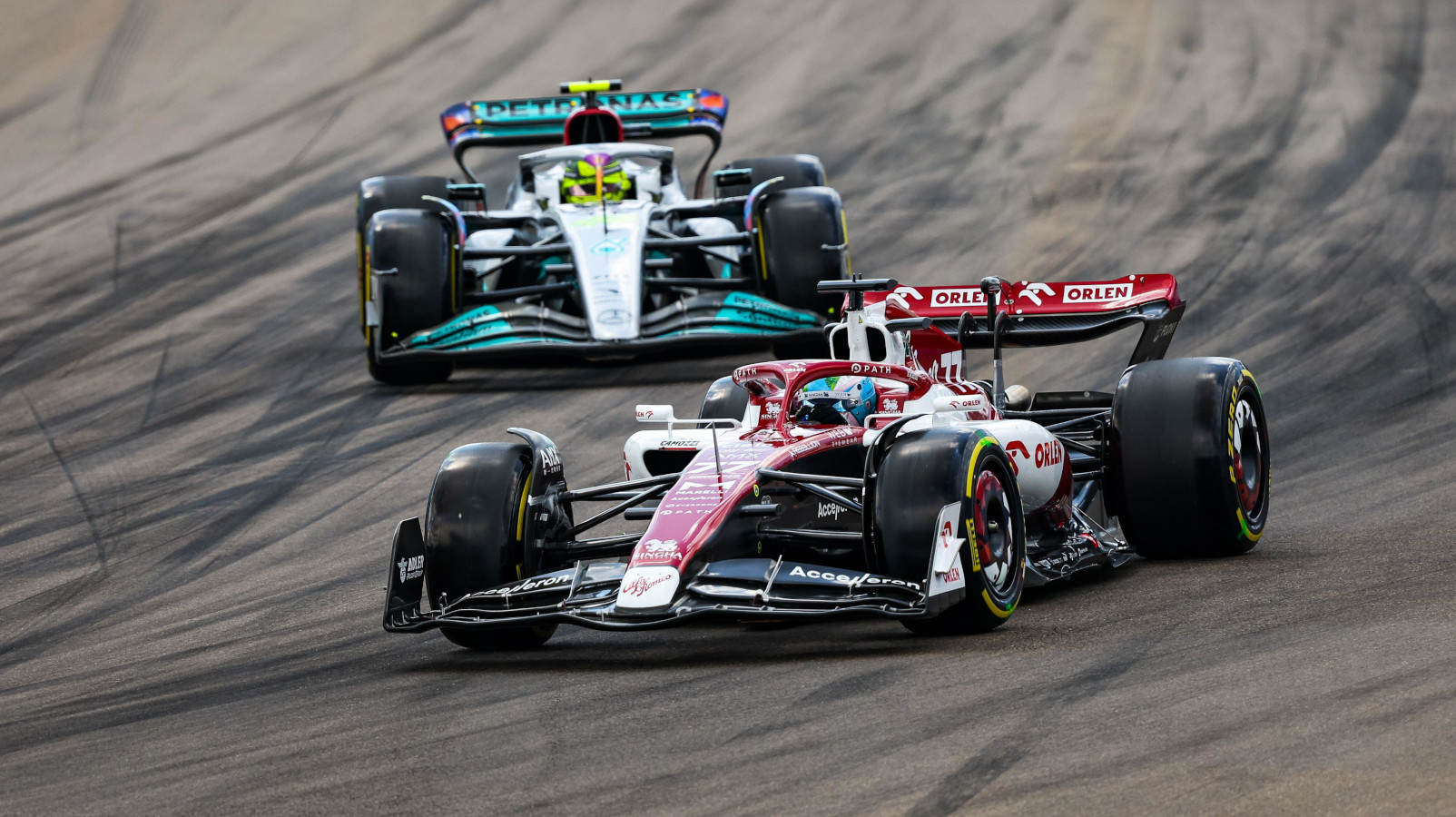 Valtteri Bottas racing against Lewis Hamilton. Miami May 2022