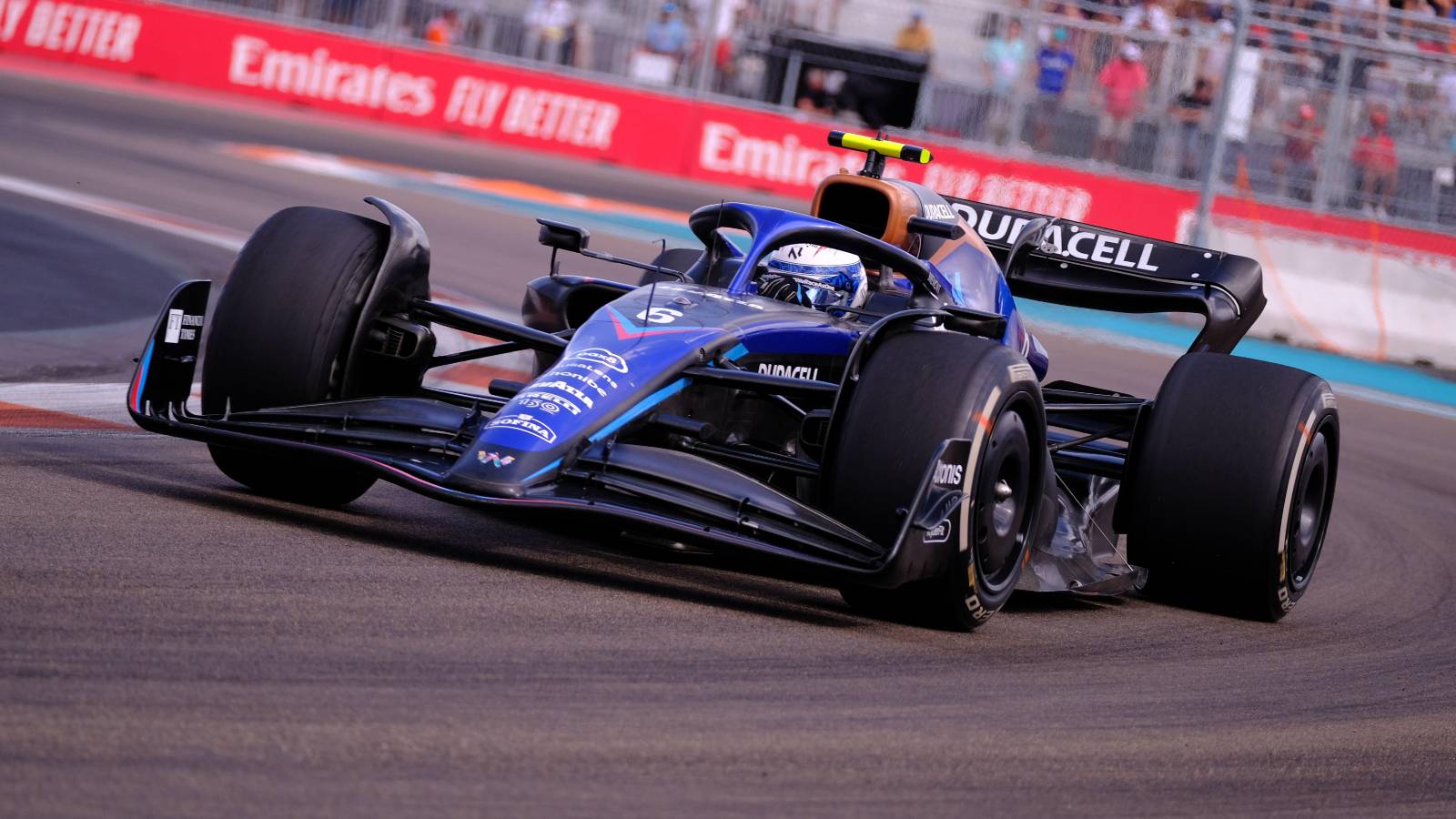 Nicholas Latifi drives the Williams in Miami. United States, May 2022.
