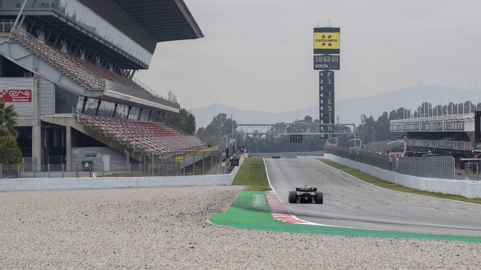 Max Verstappen, Red Bull, in action pre-season. Spain, February 2022.