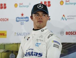 De Vries to be ‘thrown in the deep’ on FP1 bow