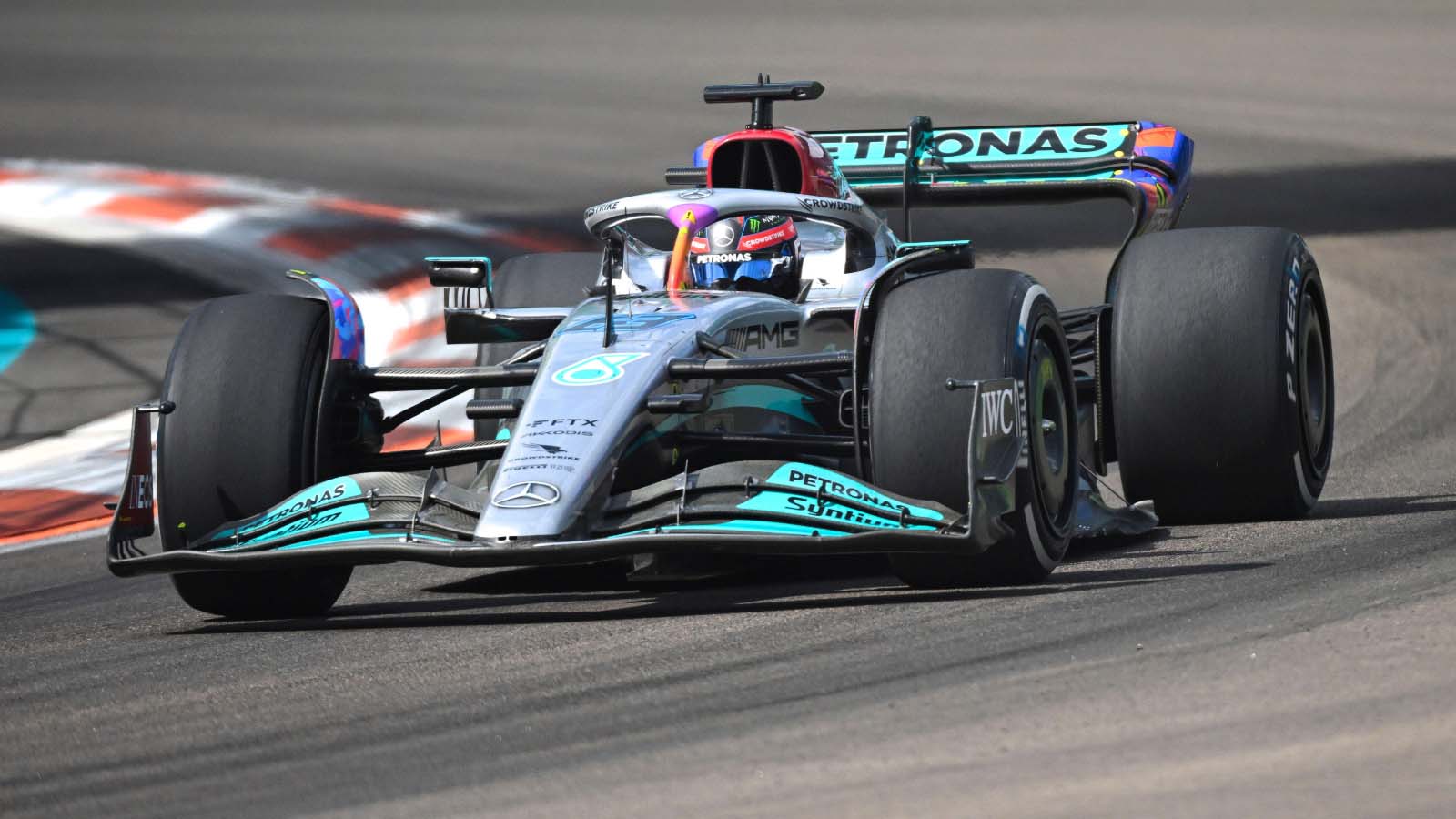 Mercedes driver George Russell in action. Miami May 2022.