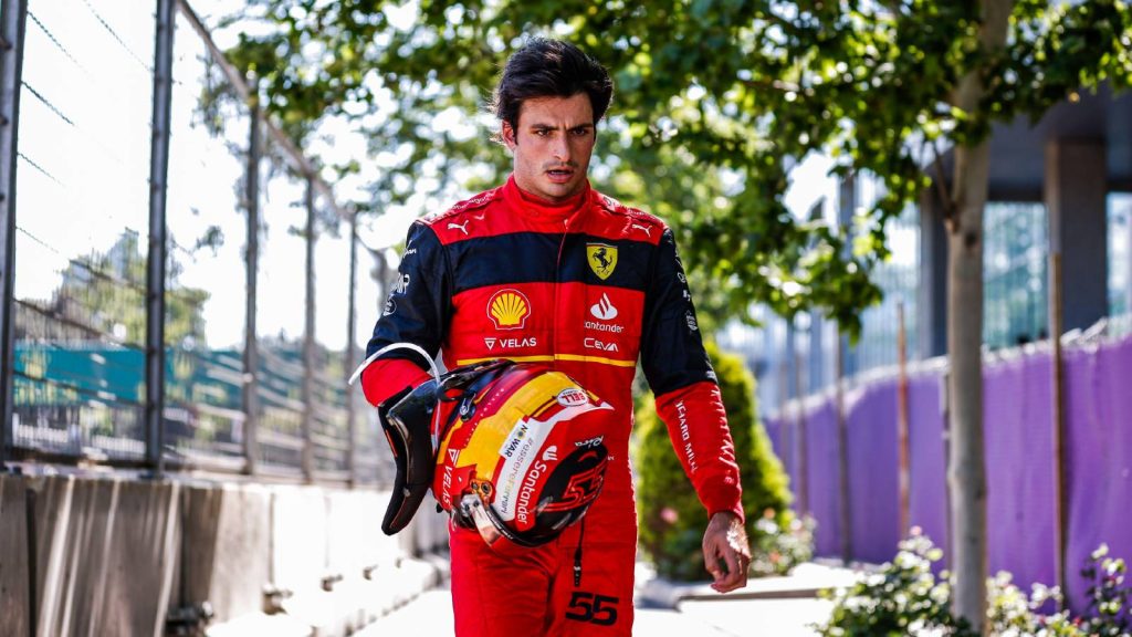 Carlos Sainz trudges back to the paddock. Baku June 2022.