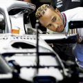 Lewis Hamilton looks into Mercedes W13 mirror. Azerbaijan, June 2022.