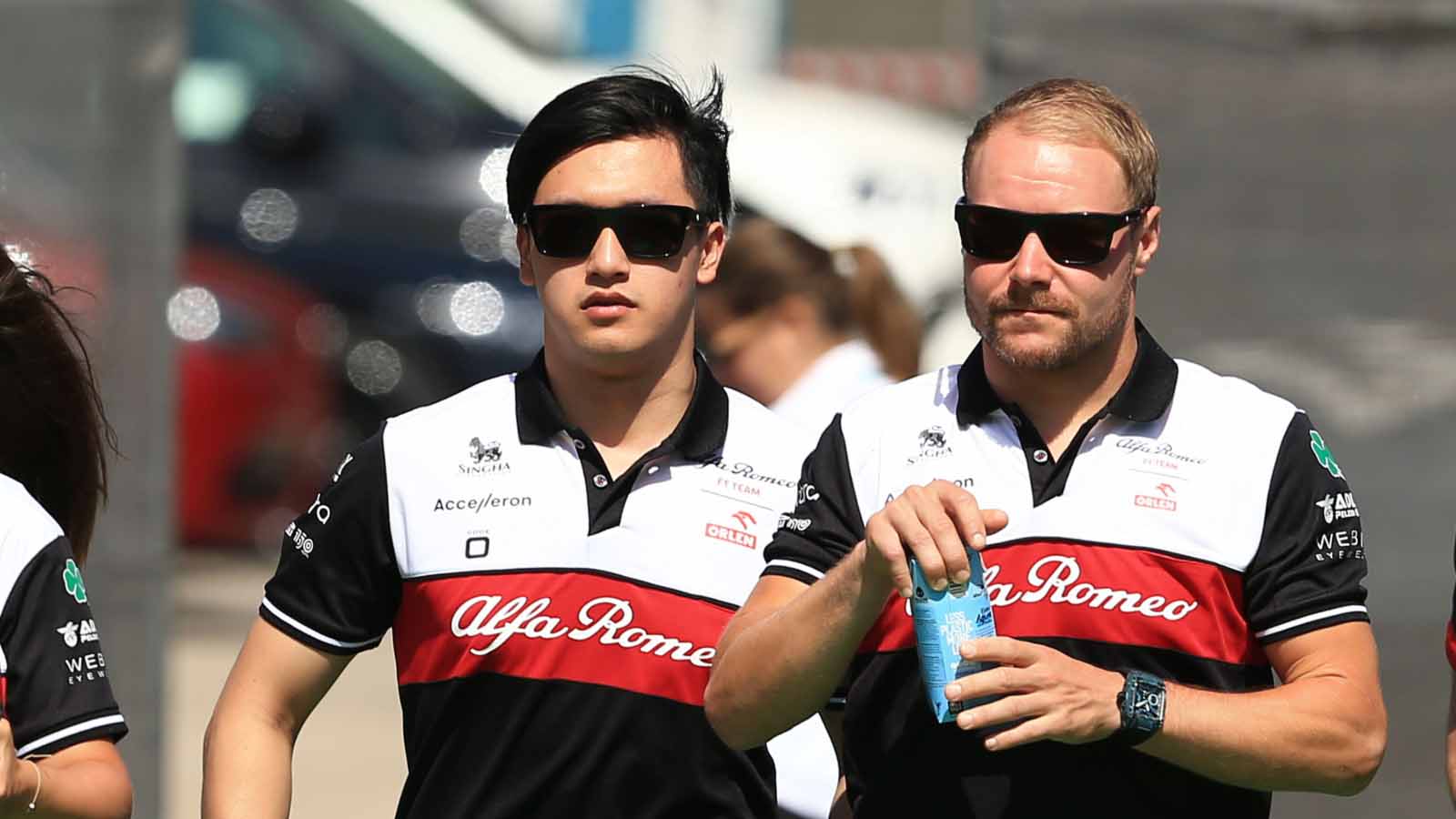 Zhou Guanyu revela cómo es trabajar con Valtteri Bottas