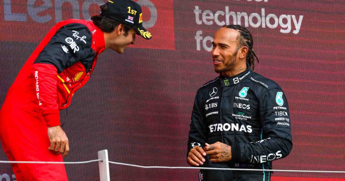 Carlos Sainz and Lewis Hamilton speak. Silverstone July 2022.