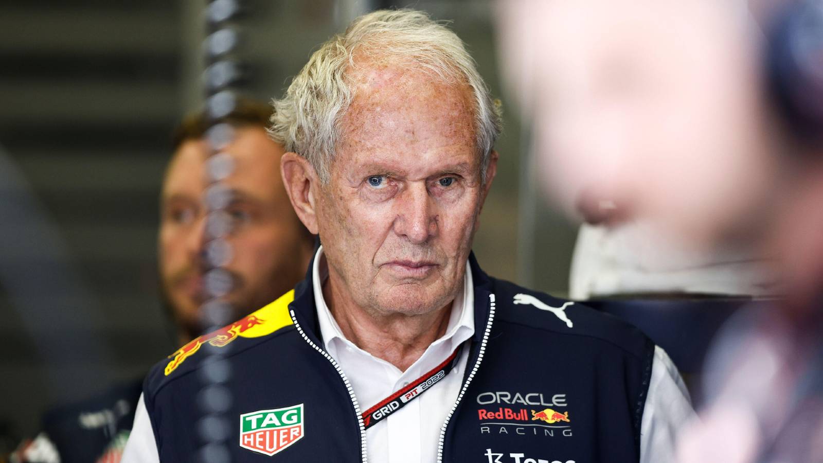 [Imagen: Helmut-Marko-looking-straight-ahead-planetF1.jpg]