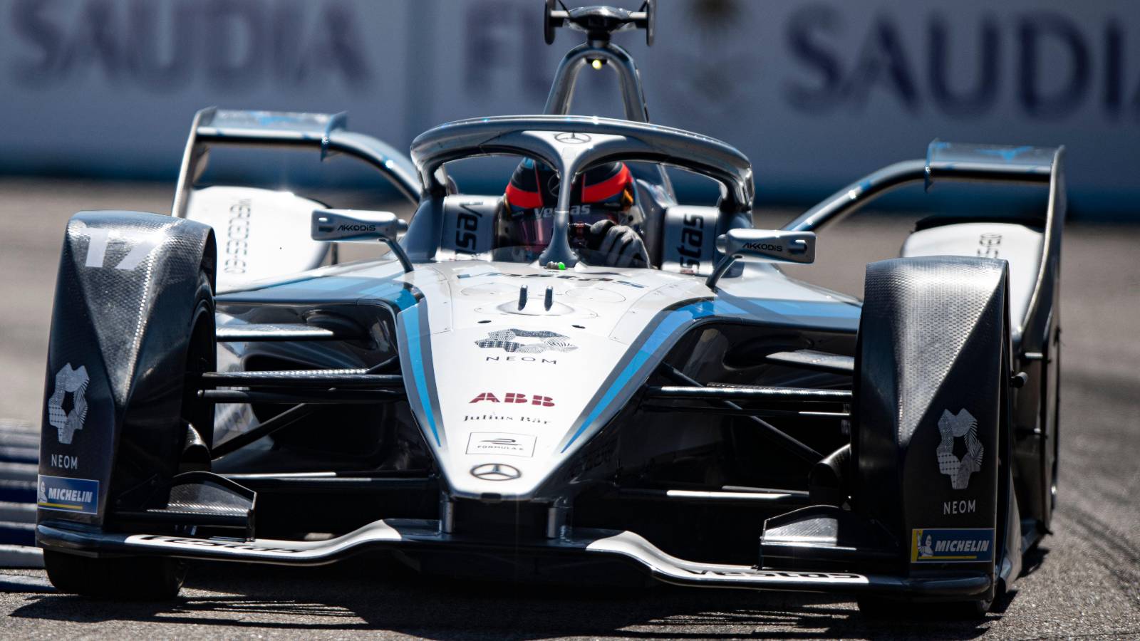 Nyck de Vries, Mercedes, in Formula E action. Germany, May 2022.