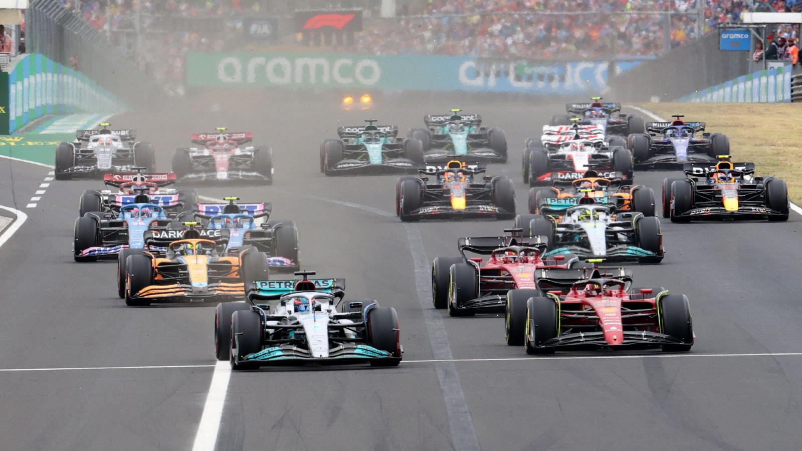 F1 race time: How long does a Formula 1 Grand Prix last on average? :  PlanetF1