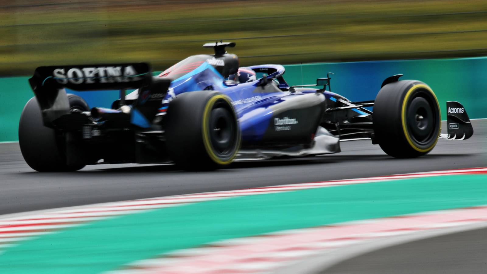 Alex Albon explains how he has learned to 'dance' with his Williams car