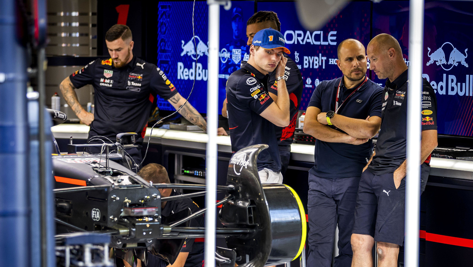 Max Verstappen Red Bull Team In The Garage Planetf1 