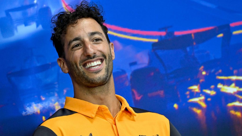 Daniel Ricciardo responds to picture of Harry Styles wearing his merch ...