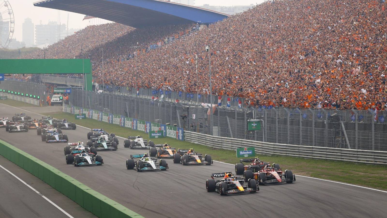 Start of the 2022 Dutch GP. Zandvoort September 2022.