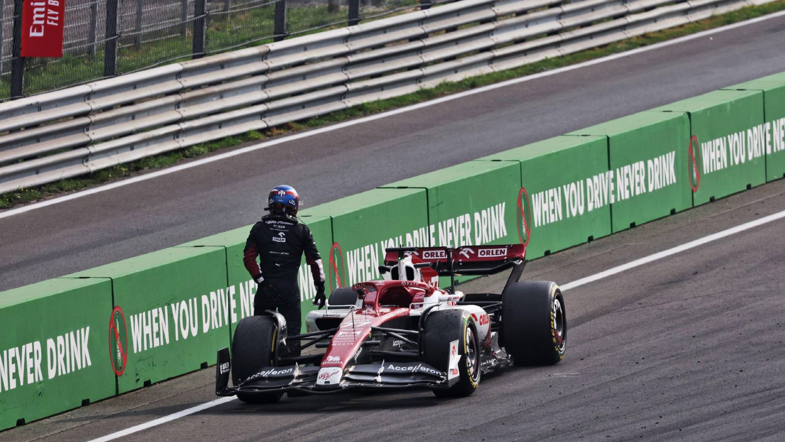 Valtteri Bottas walks away from his Alfa Romeo. Zandvoort September 2022.