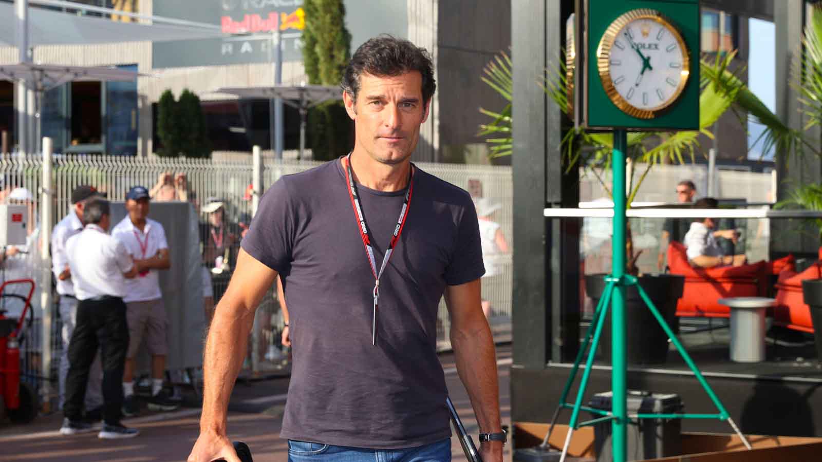 Mark Webber arrive.  Monaco Mai 2022.