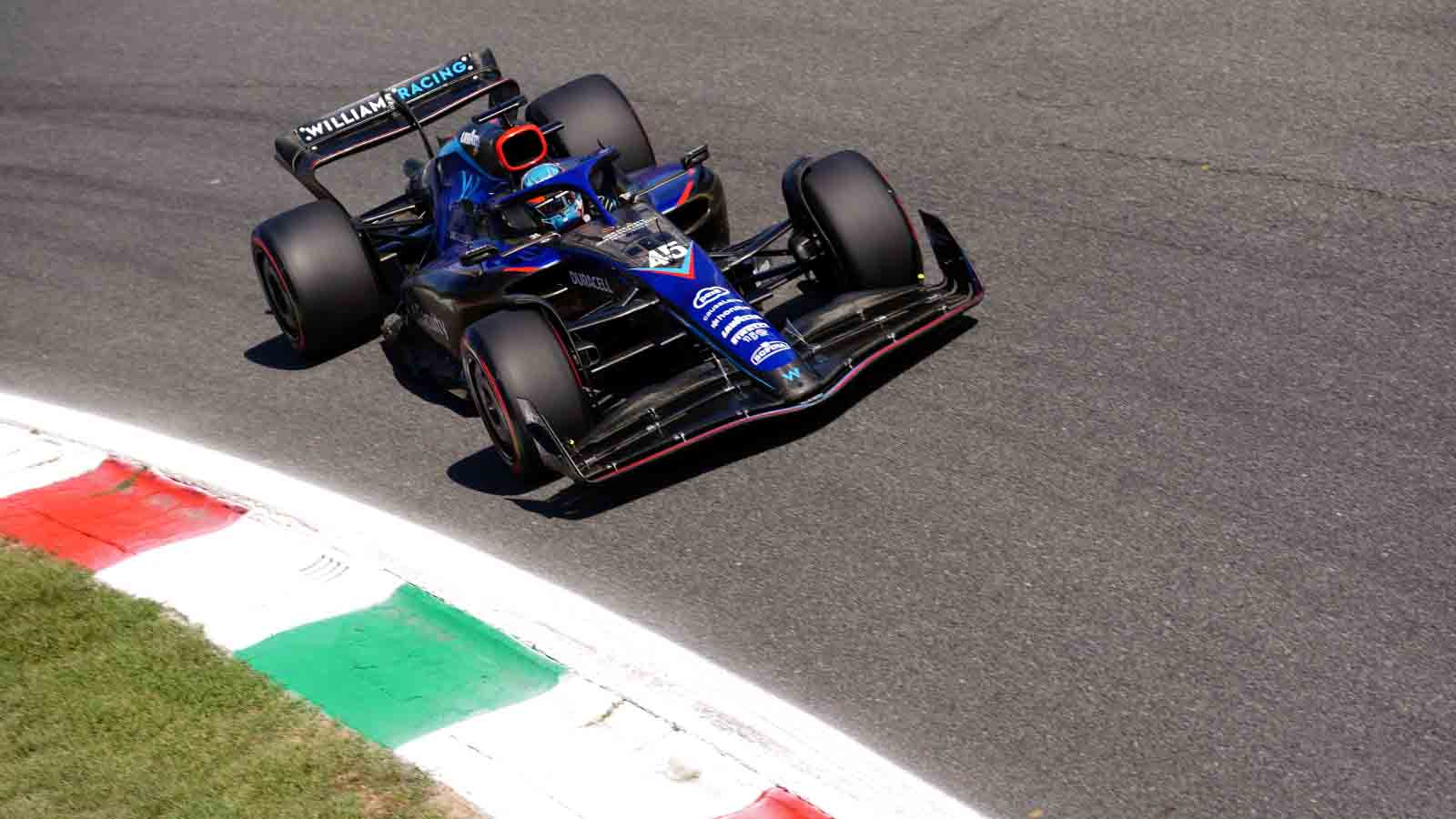 Nyck de Vries dans sa Williams en FP3.  Résultats Monza septembre 2022