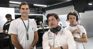 Roger Federer standing next to Toto Wolff and Nyck de Vries. Barcelona May 2022.