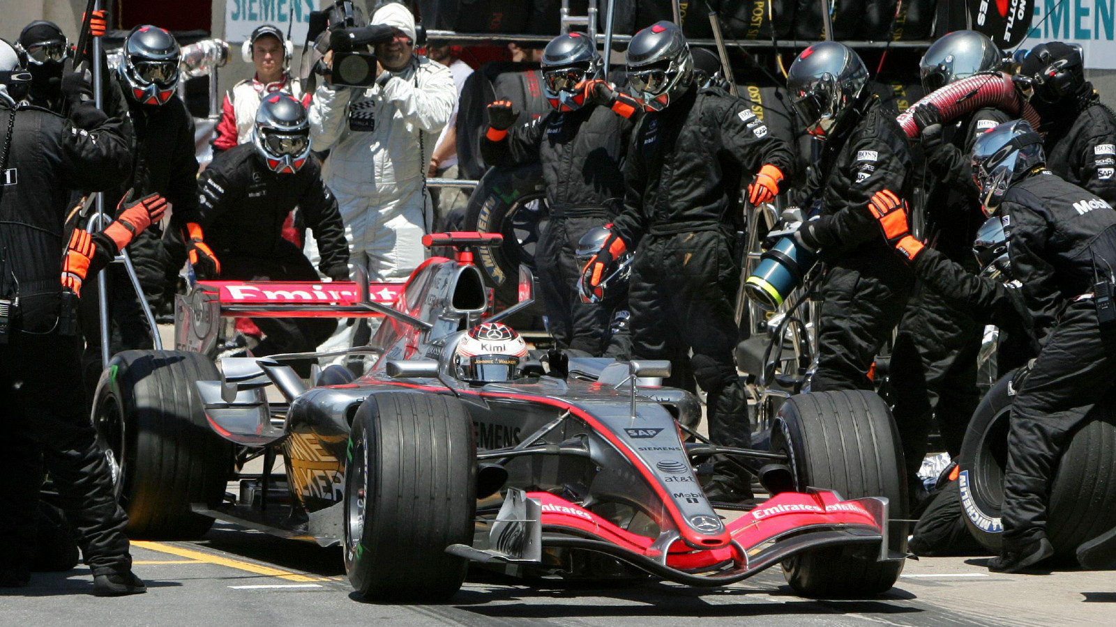 McLaren's Kimi Raikkonen in the pits at the 2006 Brazilian Grand Prix. Interlagos, November 2006.