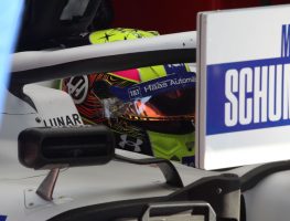冈瑟·施泰纳称米克·舒马赫的FP1撞车“令人失望和沮丧”。