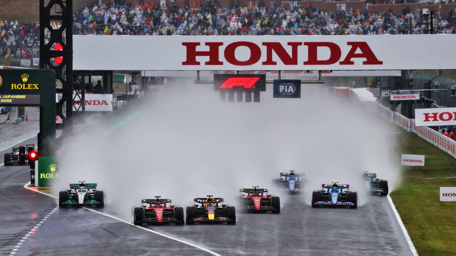 Départ de la course du Grand Prix du Japon.  Suzuka, octobre 2022. résultats du plafond budgétaire