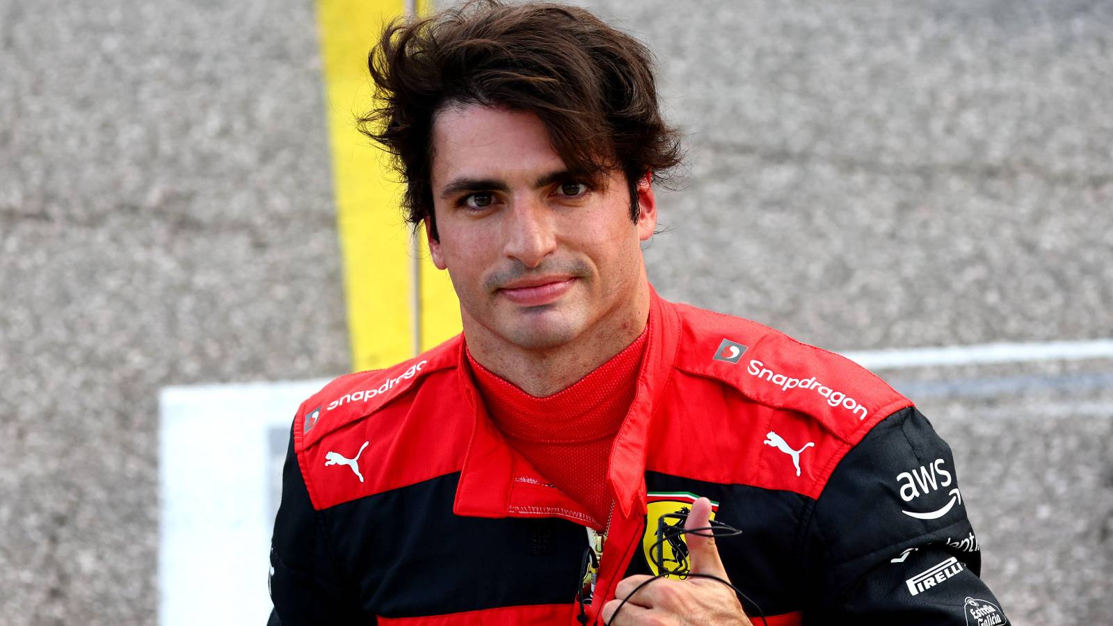 Carlos Sainz, Ferrari, gives the thumb up. United States, October 2022.