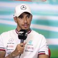Lewis Hamilton explains his ‘thumbs up’ reply to Fernando Alonso’s title jab