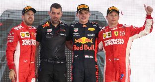 Max Verstappen和Guillaume Rocquelin以及法拉利车手。2018年10月。