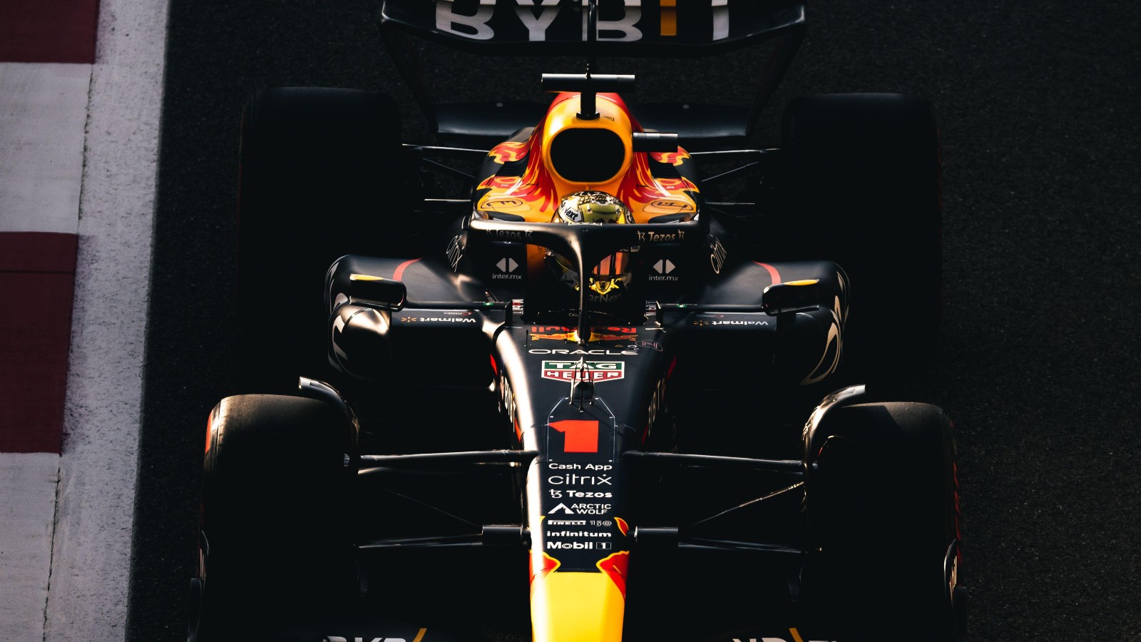 Verstappen will use #1 on his car in 2022 if he wins F1 title