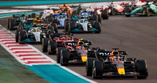 The start of the Abu Dhabi Grand Prix. Abu Dhabi, November 2022.