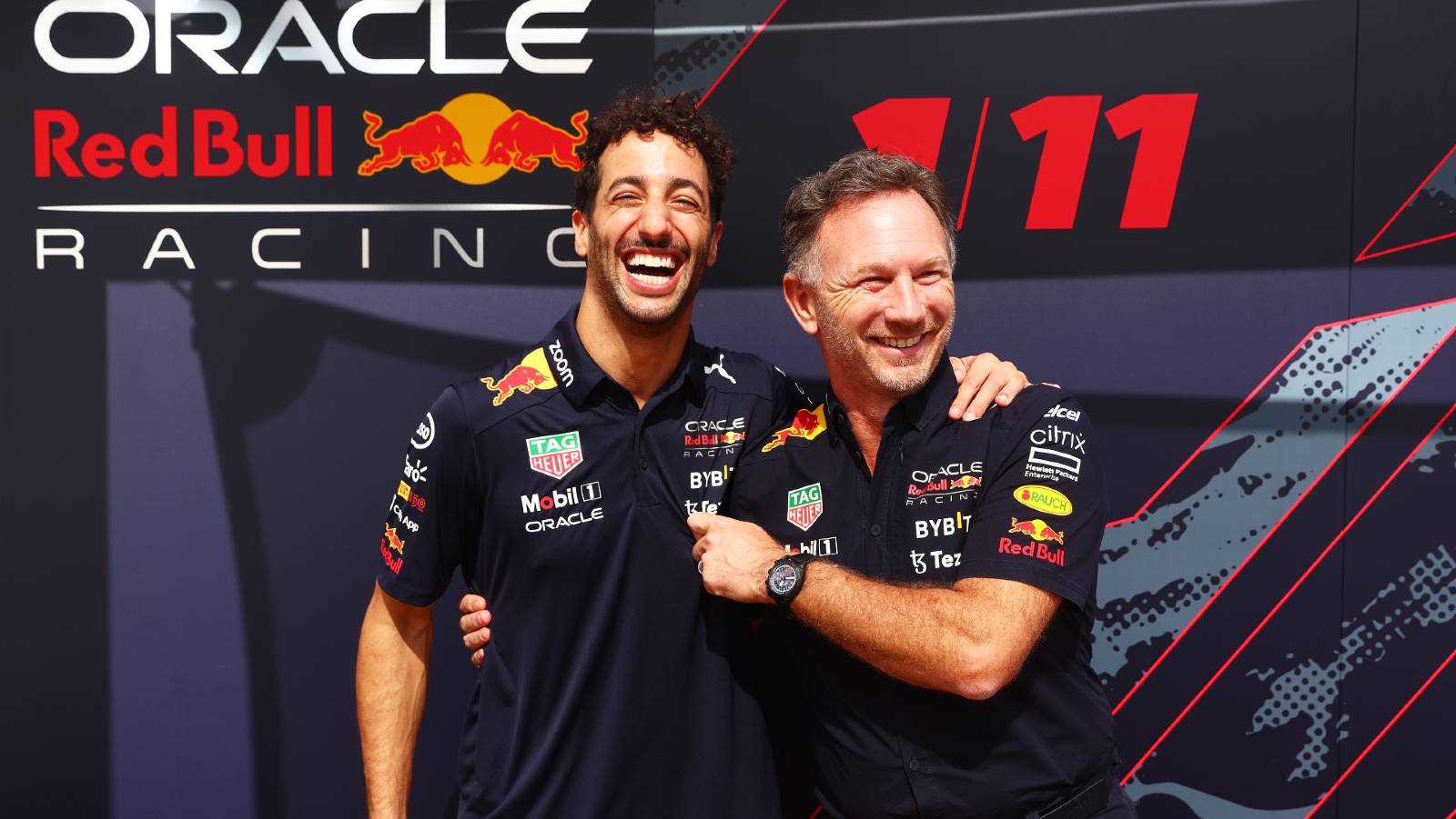 Daniel Ricciardo jokes with Christian Horner. November 2022.