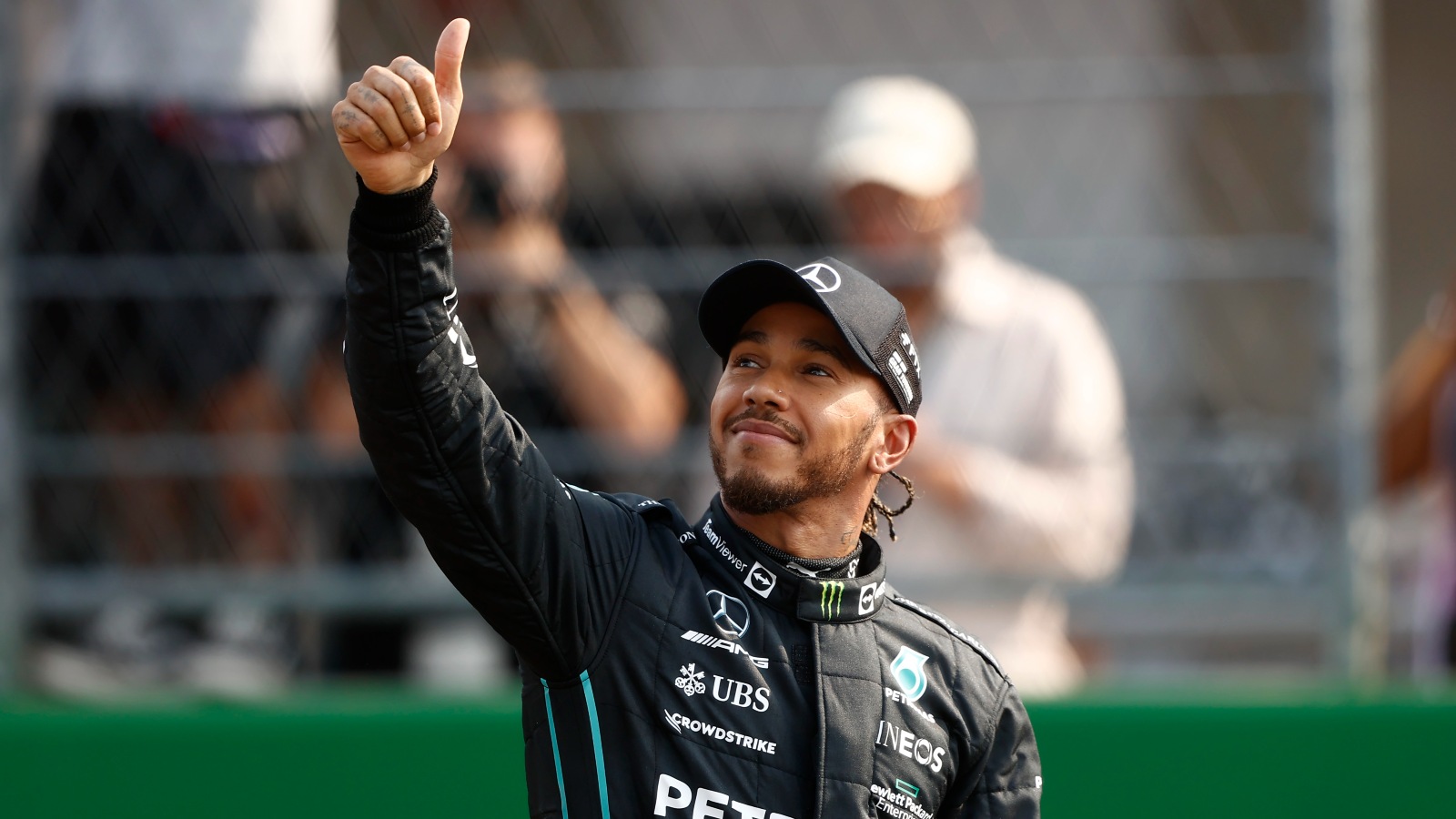 Lewis Hamilton’ın tüm hayatı Türkiye 2020’deki son turda parladı: PlanetF1