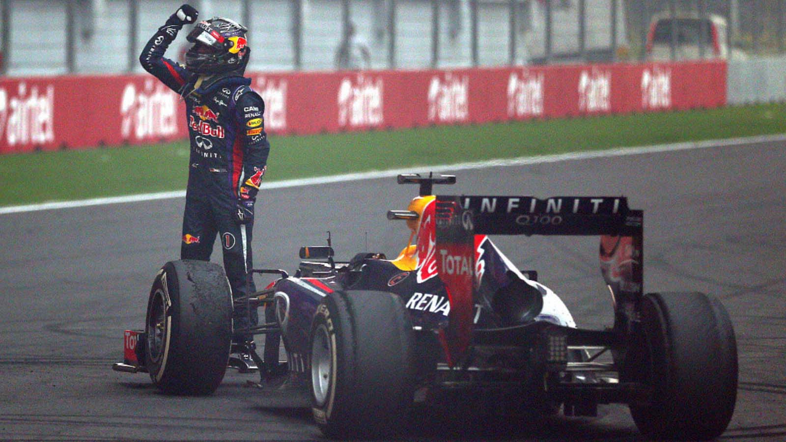 Sebastian Vettel wins. Red Bull India 2013.