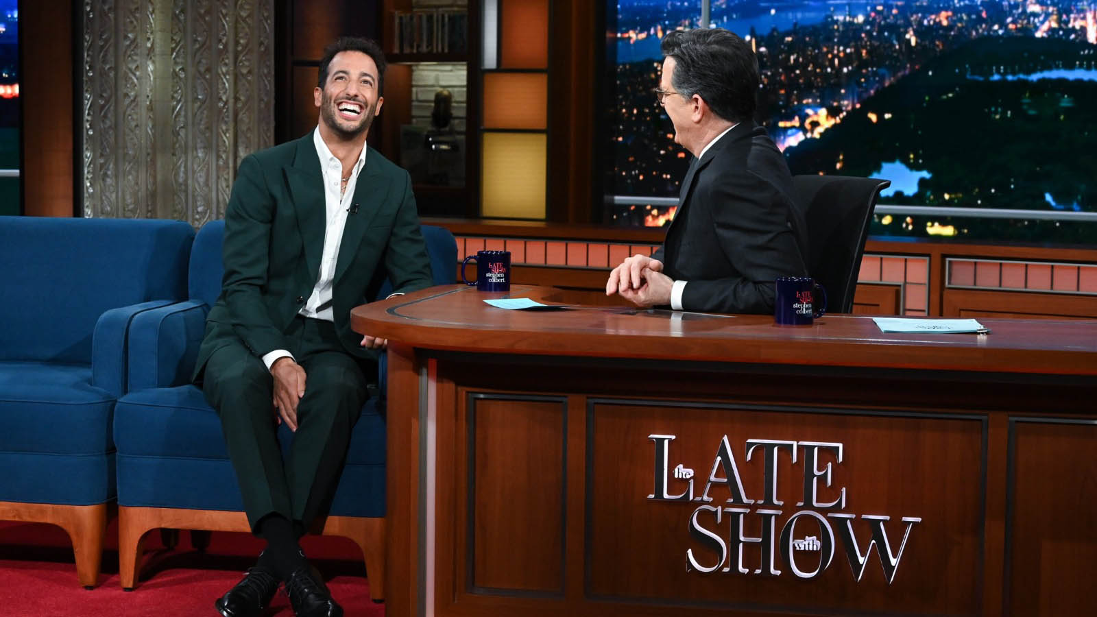 Daniel Ricciardo proves a hit with the crowd on Late Show with Stephen