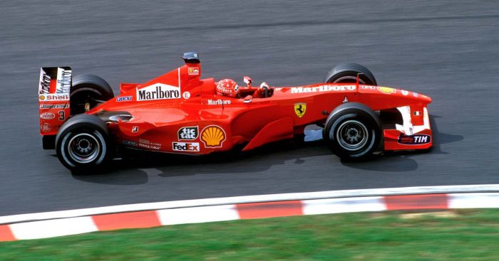 迈克尔·舒马赫在2000年日本大奖赛上。铃鹿F1测试。