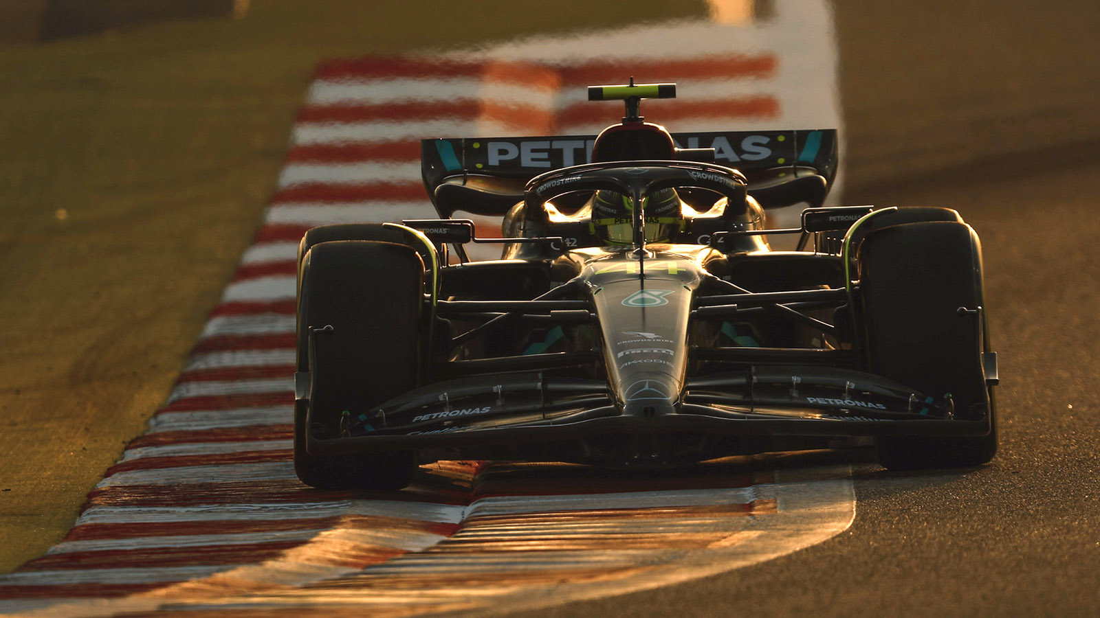 Lewis Hamilton in action with the Mercedes W14. March 2023