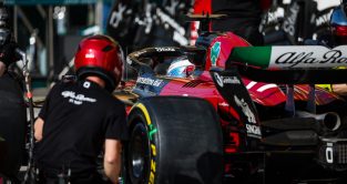 Valtteri Bottas practices a pit stop with Alfa Romeo. Bahrain March 2023